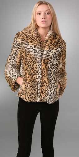 Alice__Olivia_Shawl_Collar_Faux_Fur_Jacket