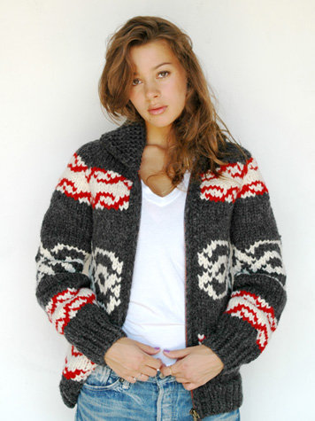 granted clothing womens sweater links motif