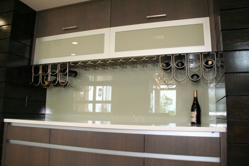 image of glass backsplash