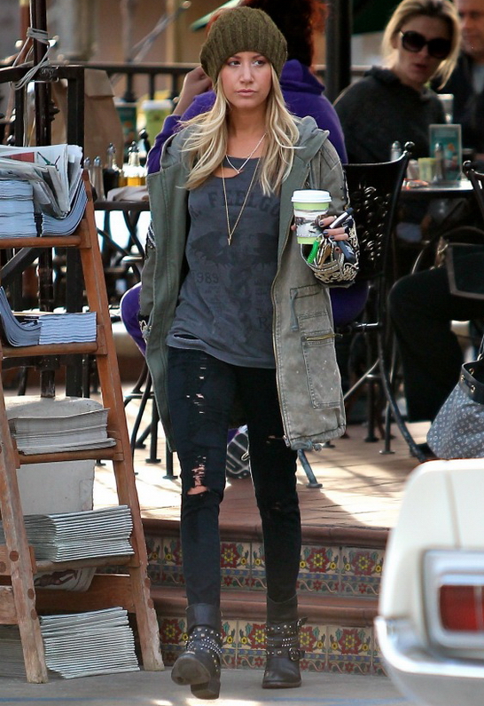 Ashley Tisdale in Chaser