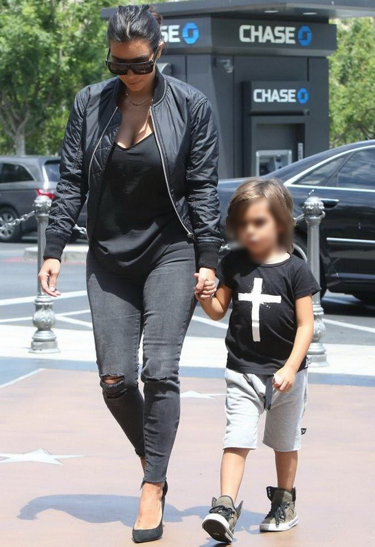 Kim Kardashian wearing J Brand Photo Ready Mercy Cropped Mid Rise Skinny Jean