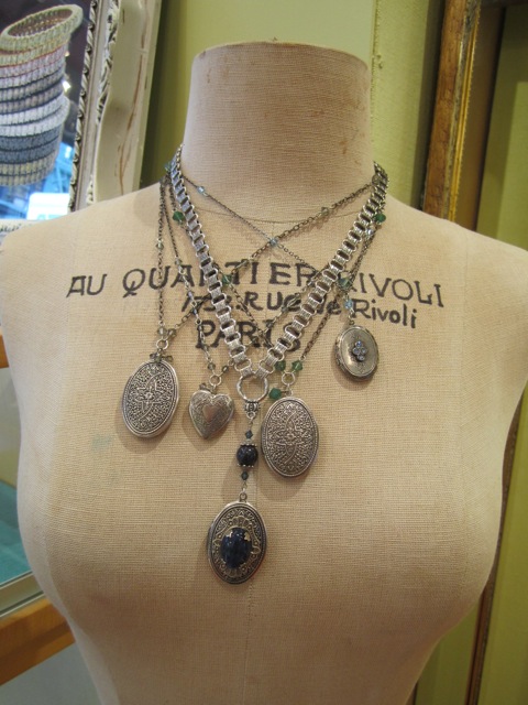 image of Gallery of Jewels Silver Lockets