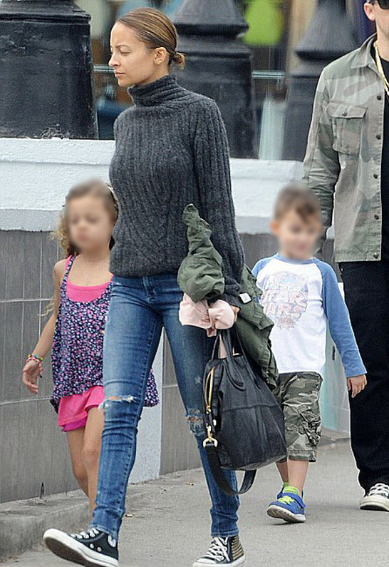 Nicole Richie wearing Citizens of Humanity Rocket High Rise Skinny Jean