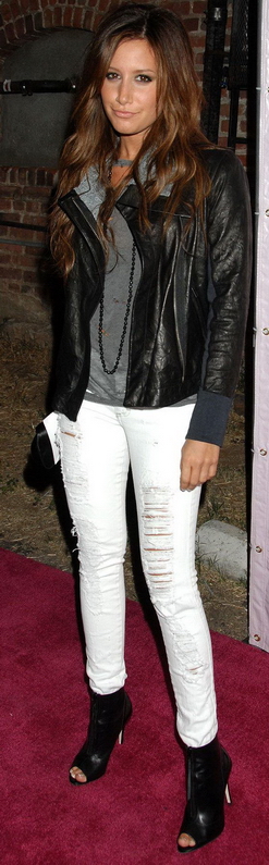 Ashley Tisdale in Siwy Denim